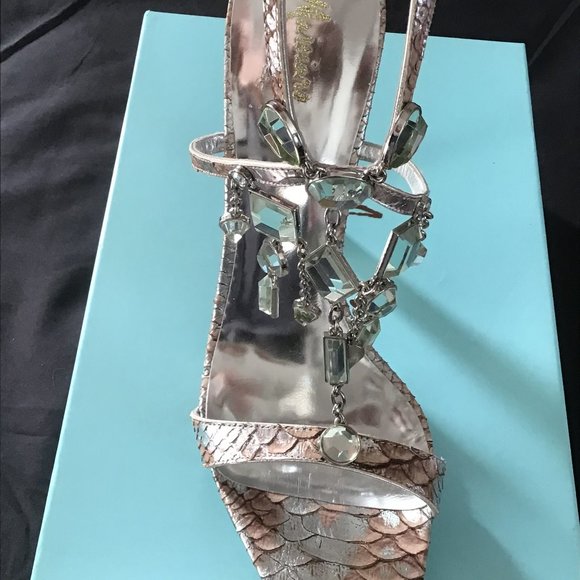 worn once  Marciano perfect condition size 10 - Picture 6 of 8